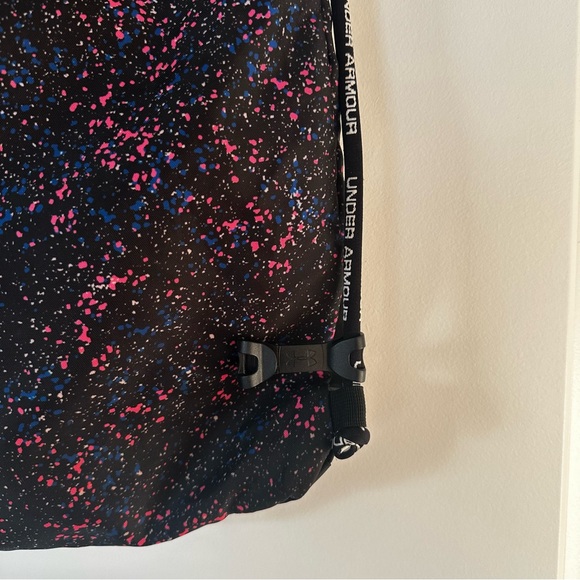 Under Armour Sackpack Cinch Gym Bag Black Pink Blue Splatter Print - Picture 8 of 10